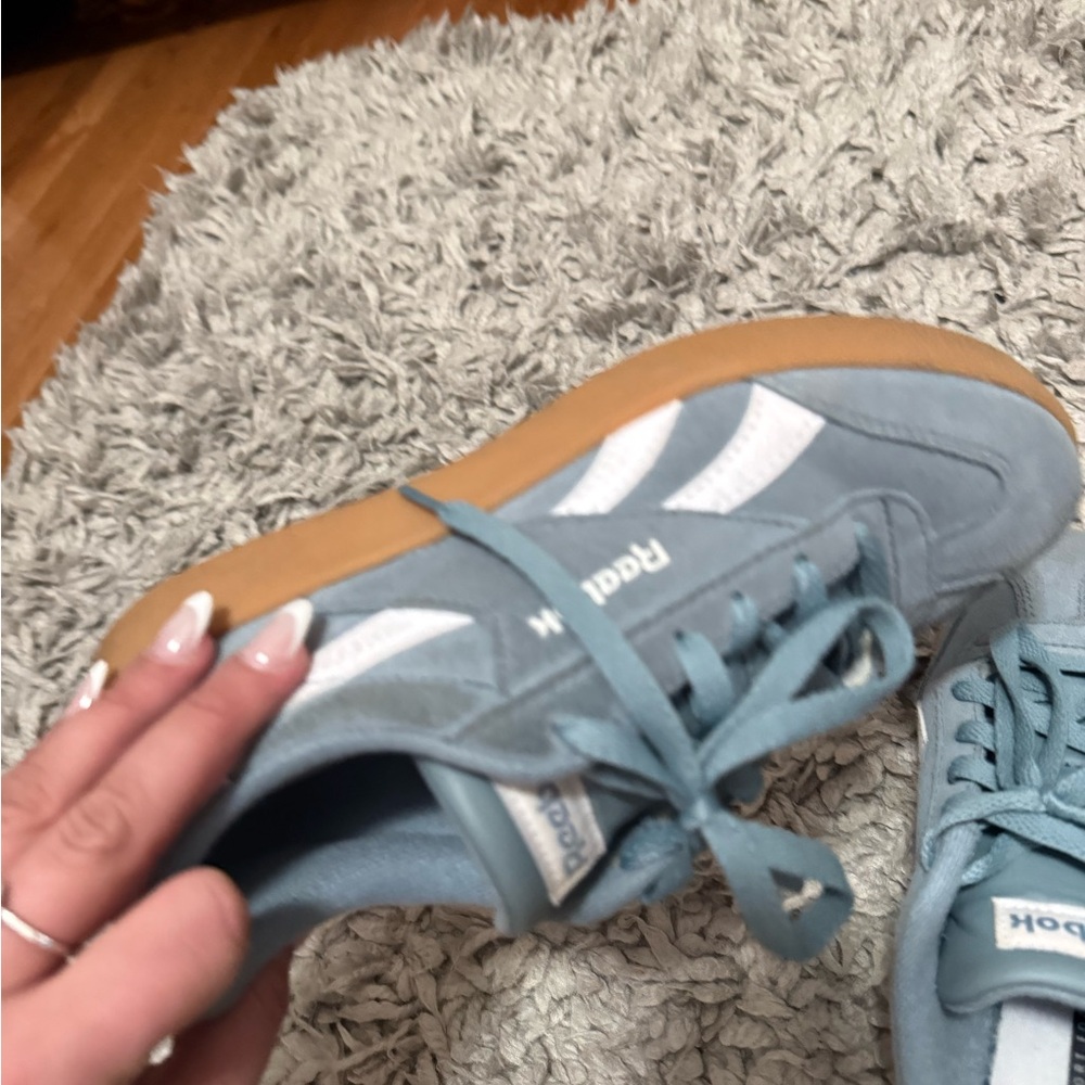 Reebok Womens Blue Sneakers - Picture 2 of 10